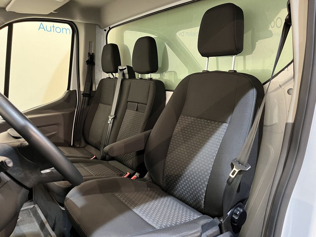 Ford Transit 2.0 TDCI L4 Trend RWD 130 PK Bakwagen / Sörensen Laadklep / Meubelbak / Euro 6 / Airco / Cruise Control / 3-Zits / 30.200 KM !!
