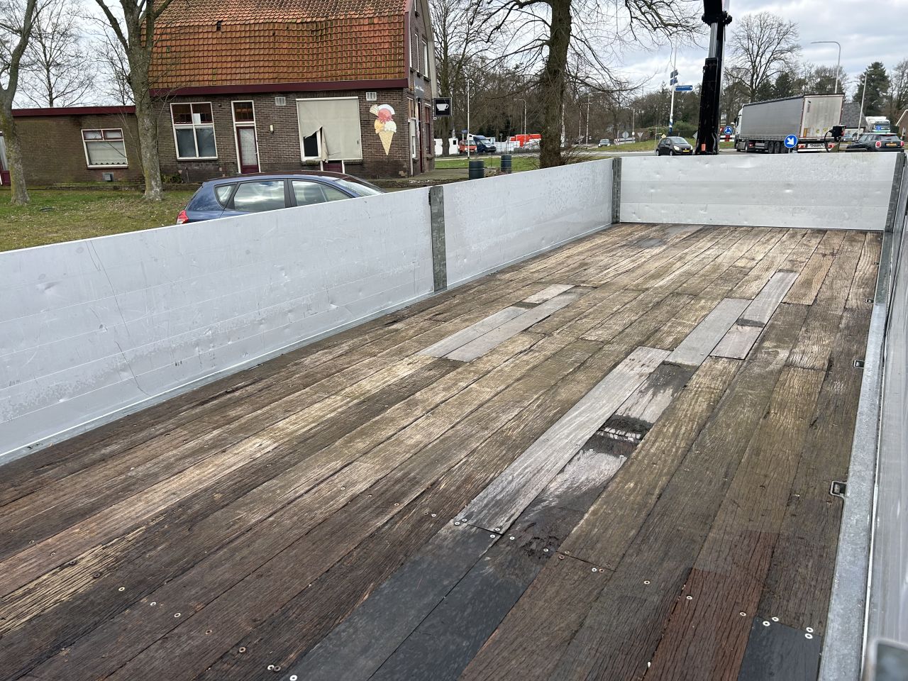 Be trekker Iveco - KUIPER met Amco Veba kraan type T705 2 kraan