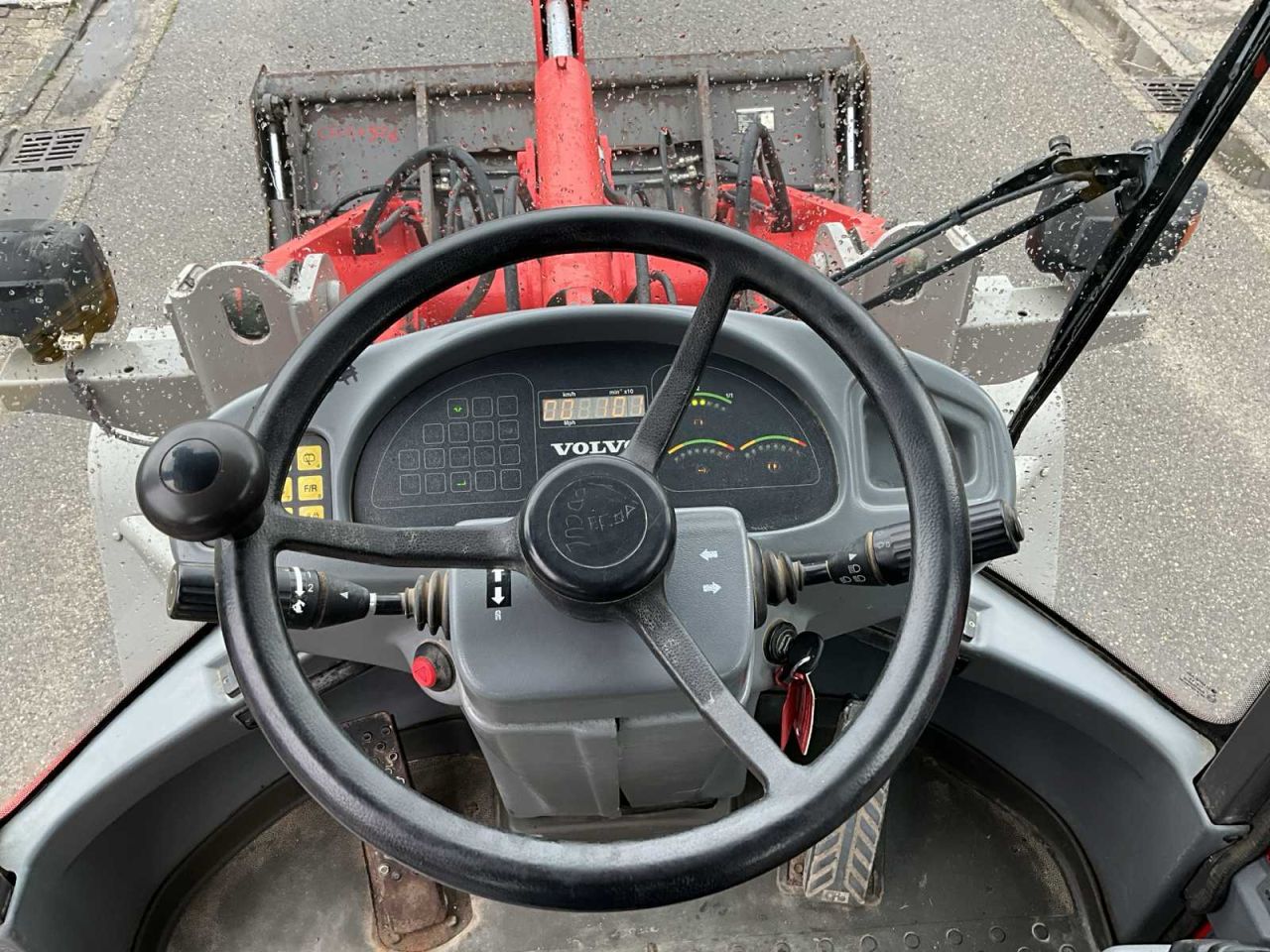 Te koop zeer nette Volvo l30 l30b l25f l25