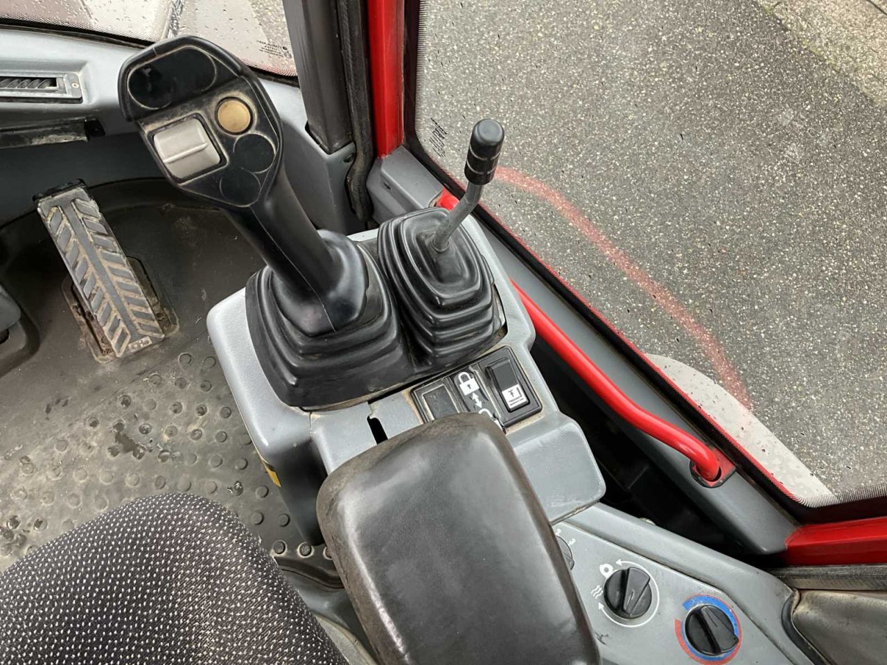 Te koop zeer nette Volvo l30 l30b l25f l25