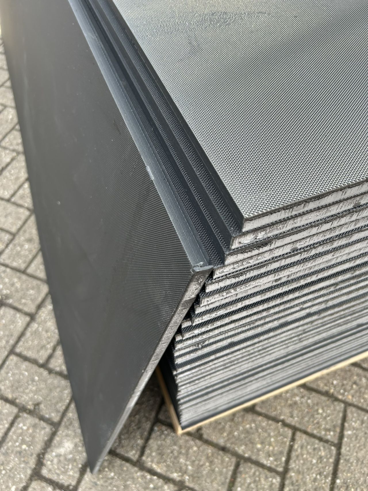 Kunststof rijplaat/rijplaten HDPE 200x80CM 15MM antislip
