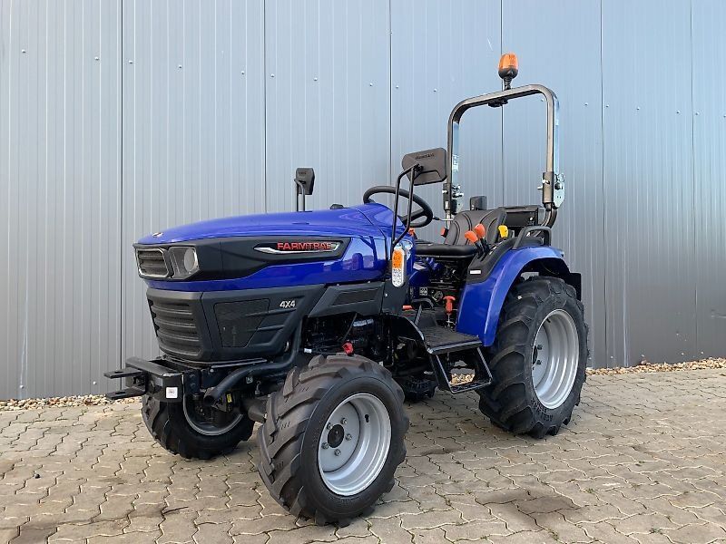 FARMTRAC 26 MIT RASENBEREIFUNG