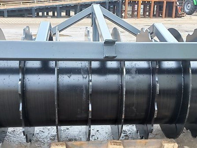 MD Landmaschinen MT  Silowalze / walze1200 L