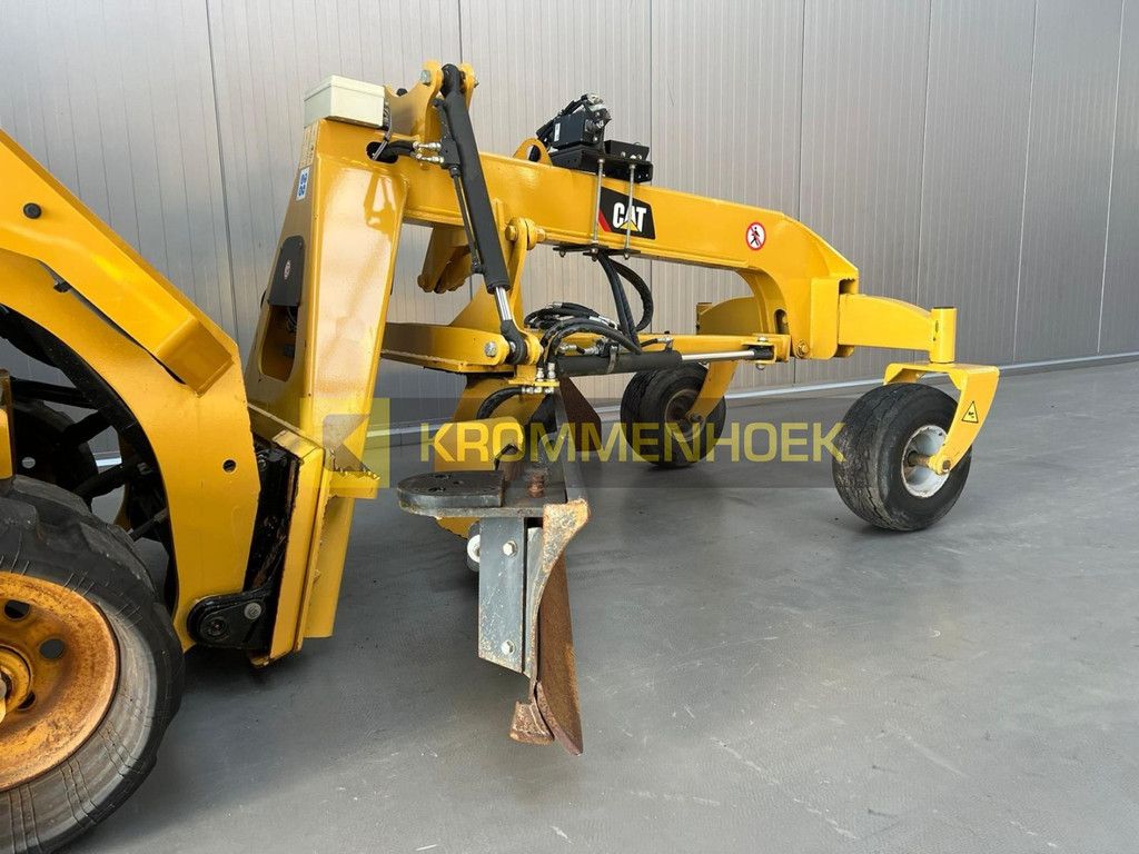 Caterpillar Grader Cobra 2700 HD Anbaugrader fur Kompaktlader KH8578