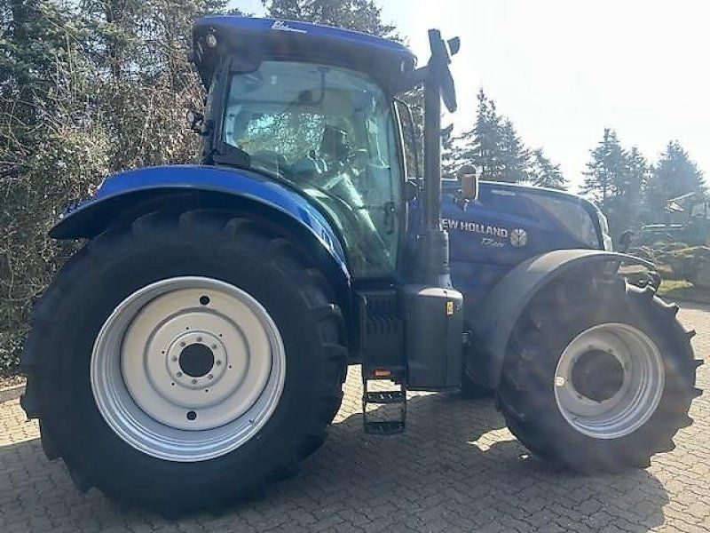 New Holland T7 225 AC  Aktionsmaschine / Sonderpreis