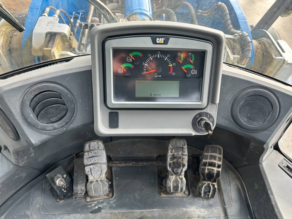 CAT 962 M / **NEW ENGINE**