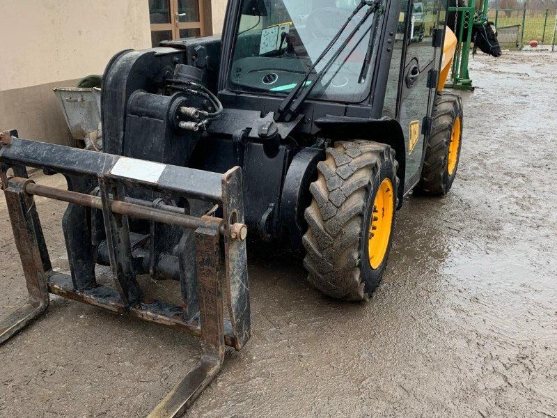 JCB 515-40