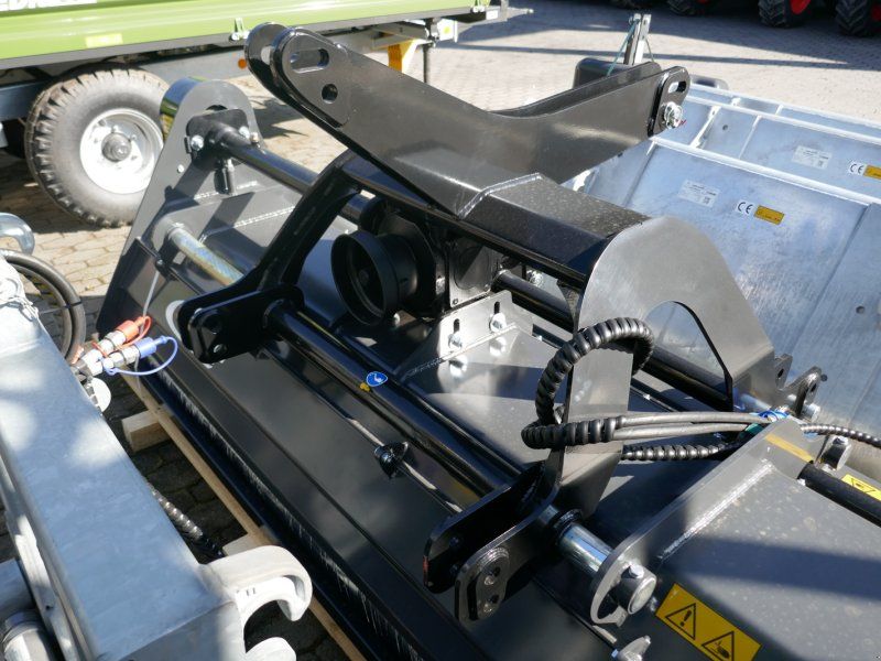 Fliegl Tornado 2750