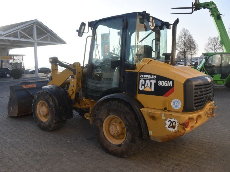 Cat 906M