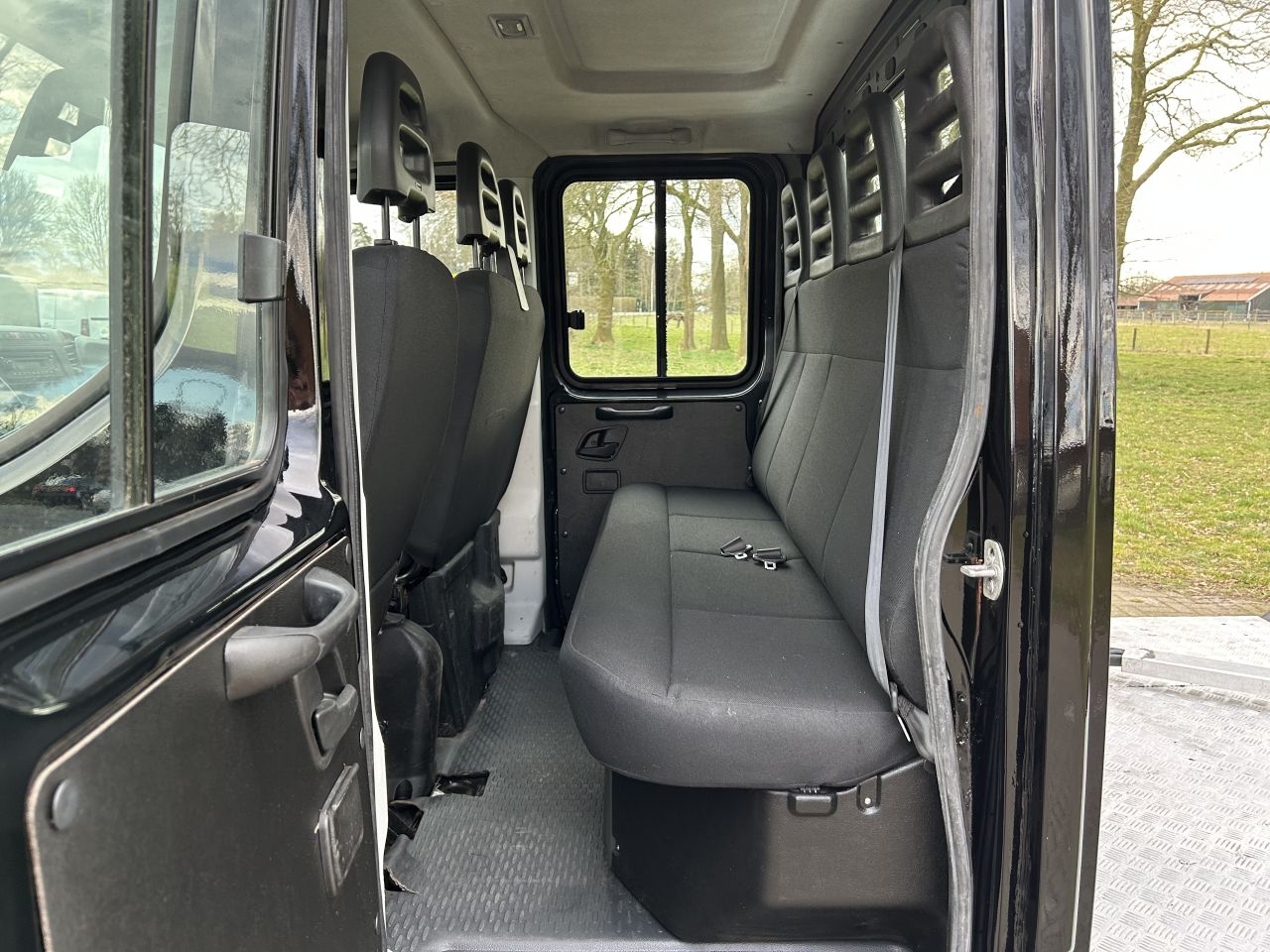 Be trekker Iveco Daily 50c17 met dubbele cabine c1 rijbewijs