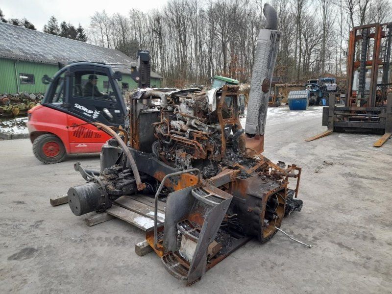 Valtra S374