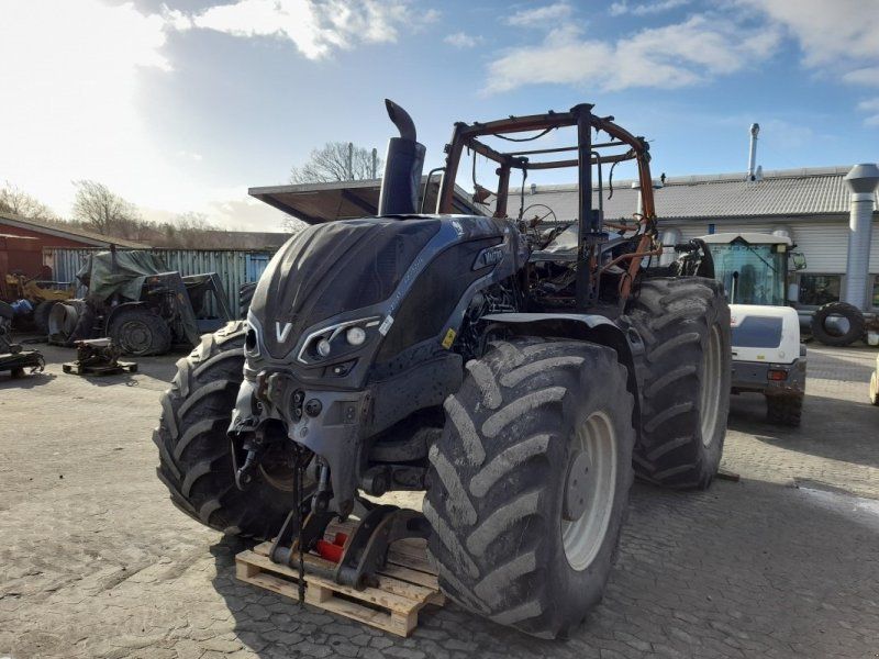 Valtra S374