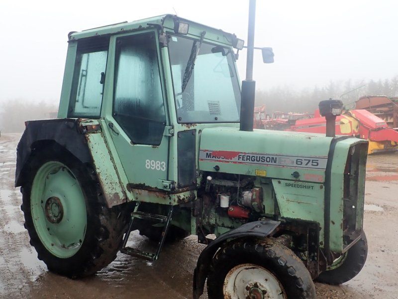 Massey Ferguson 675