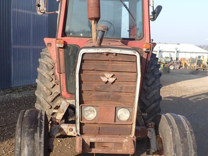 Massey Ferguson 575