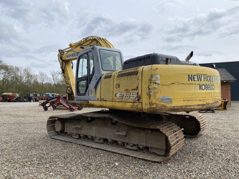 New Holland E265 B