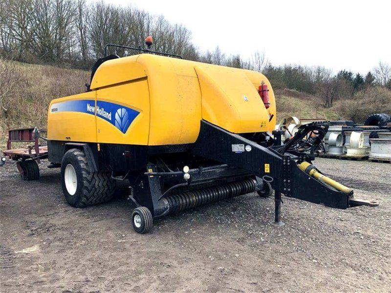 New Holland BB 9080