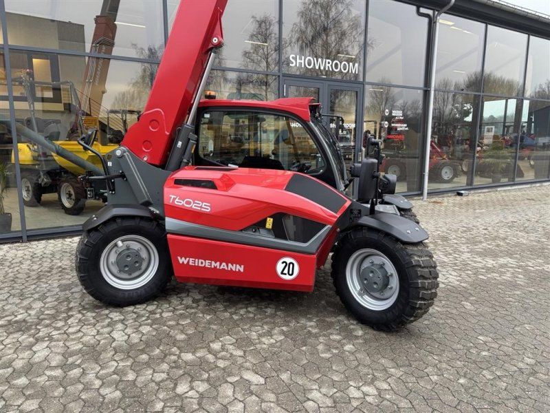 Weidemann T6025 På vej hjem.