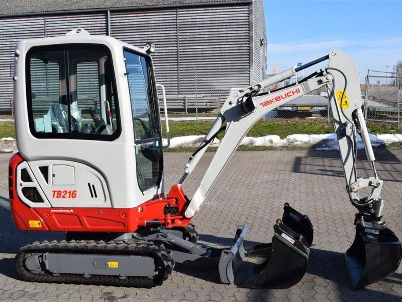 Takeuchi TB 216 /23 OVERGEMT UDSTILLINGSMODEL