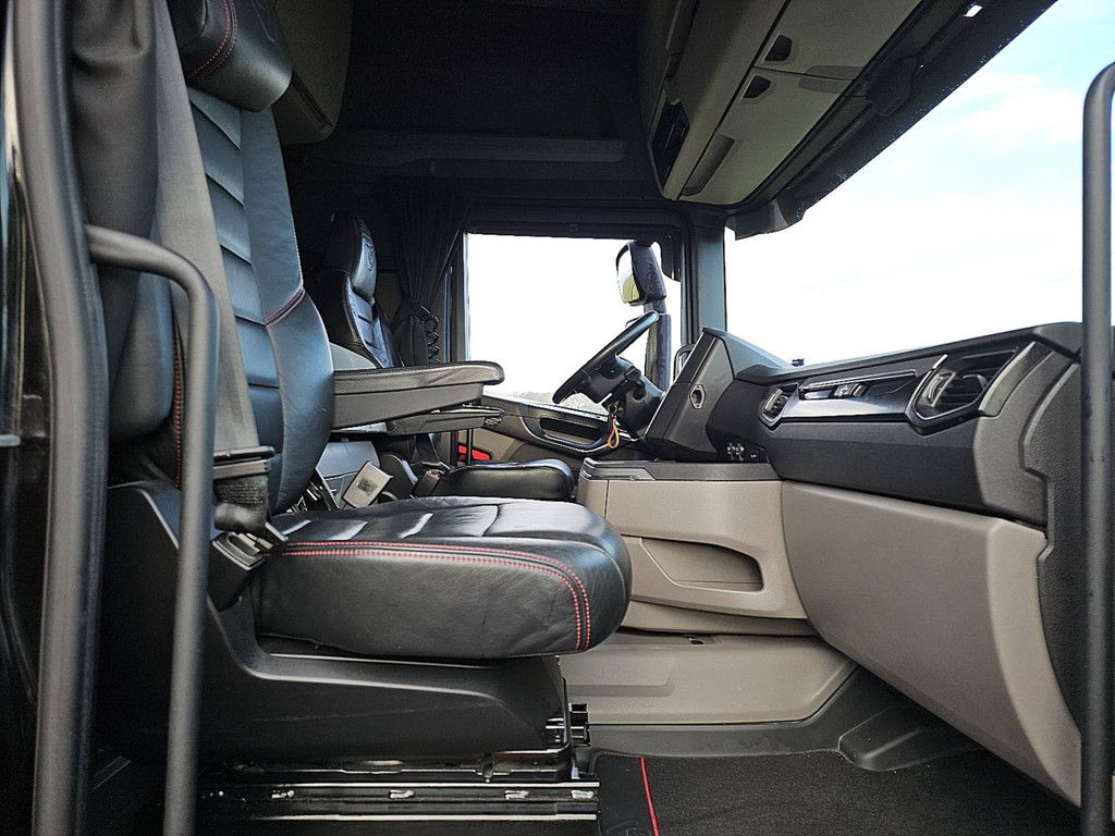 SCANIA R580 6x2 nb led leather