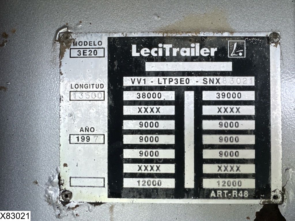 Lecitrailer gesloten bak