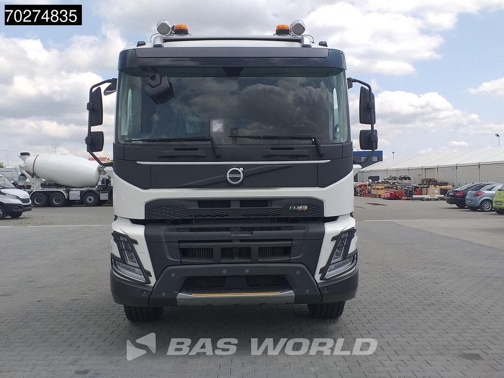 Volvo FMX 500 8X4 NEW 8x4 chassis Lift+steering axle VEB+ Euro 6