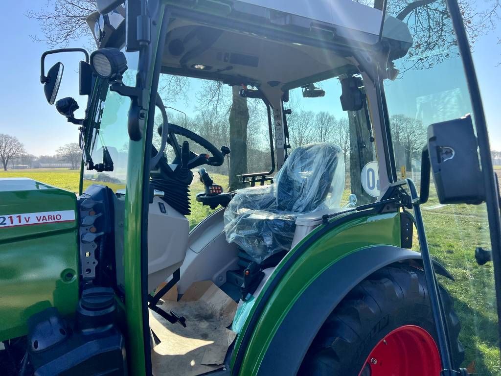 Fendt 211 V Profi+