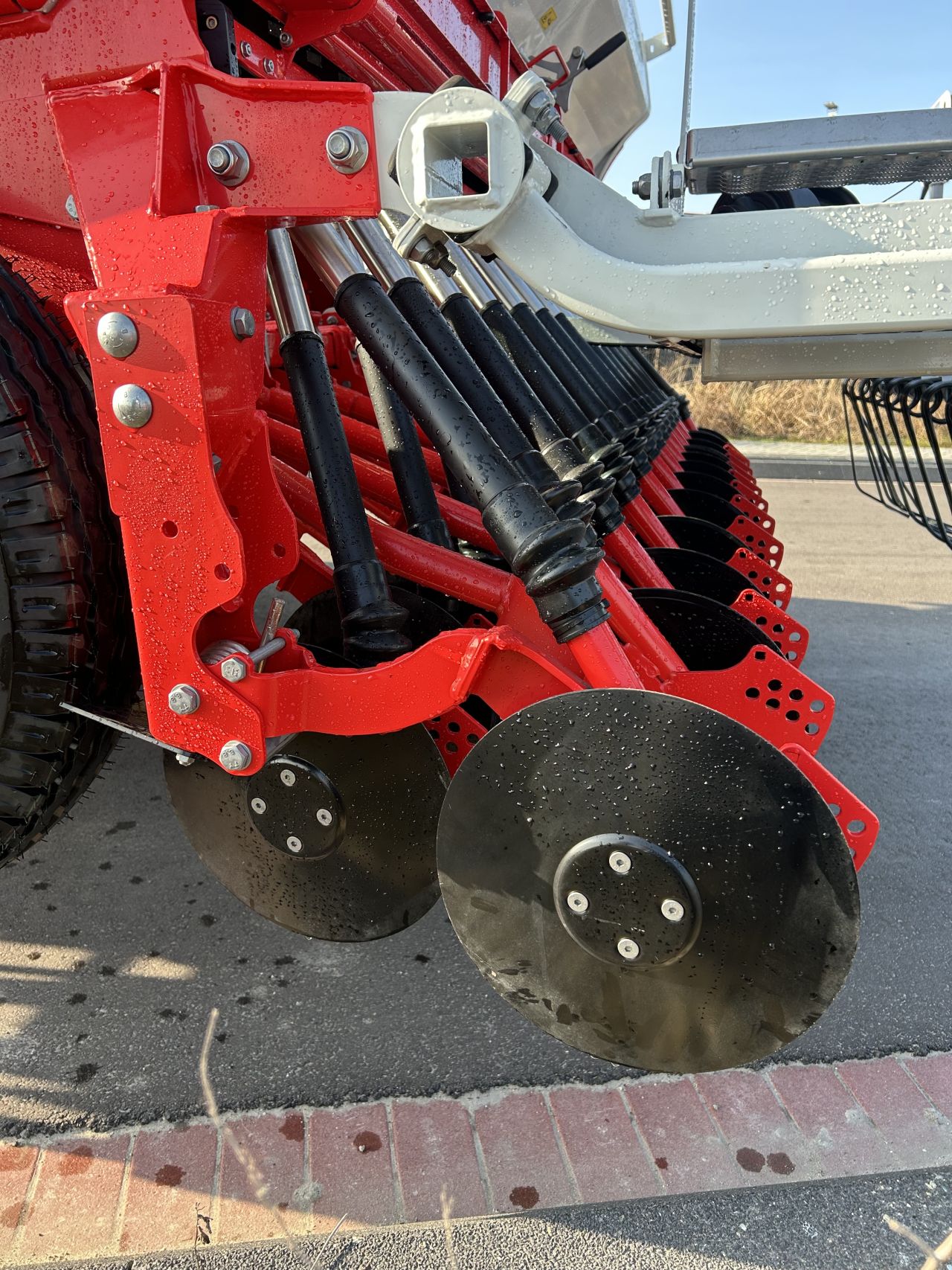 Pottinger Lion 303.12 met Vitasemm ADD zaaimachine