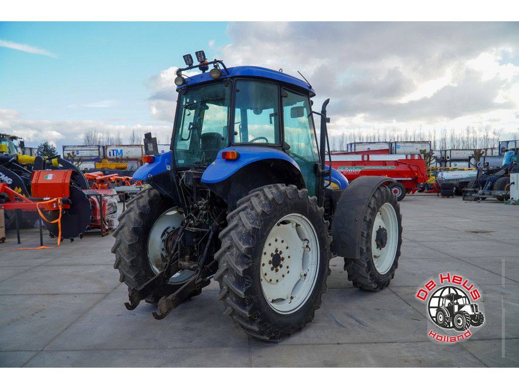 New Holland TD5050