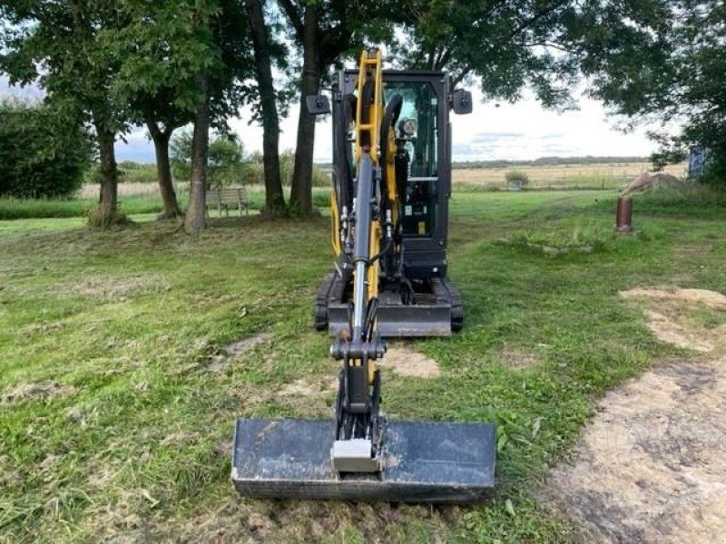 New Holland E20D MED KABINE