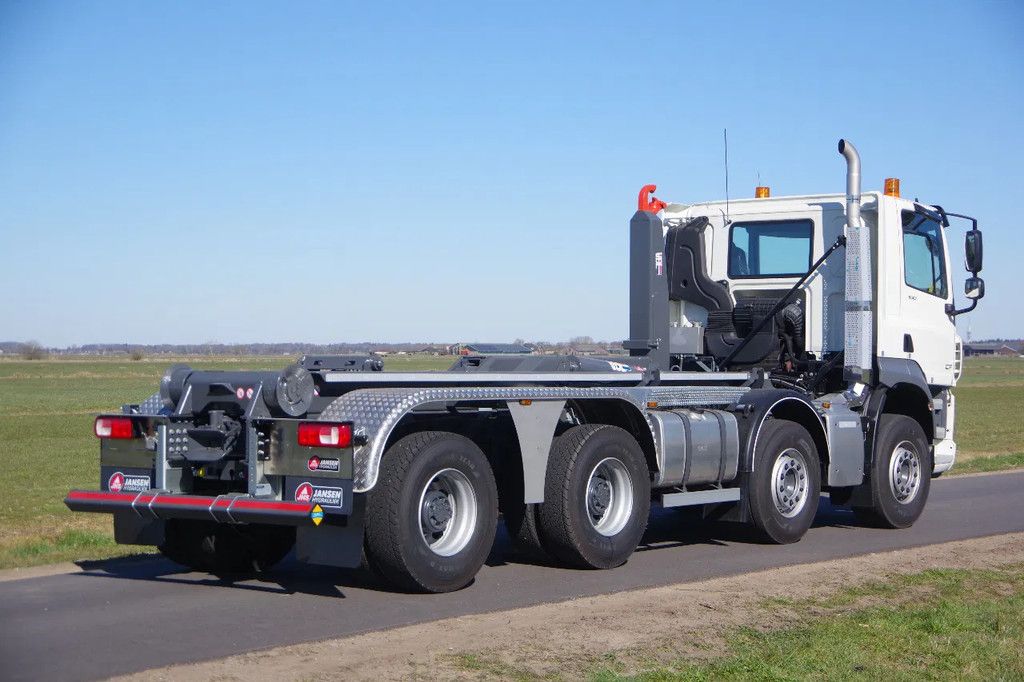 DAF CF 530 43-tons 8x4 WSG met 30-tons VDL haakarm