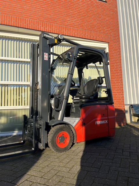 Linde Elektrischer Gabelstapler 1,4 Tonnen, E14-01
