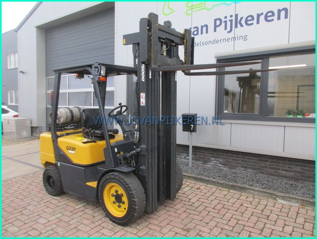 Doosan G33P 3.3t 7920uur triplex5.6m+freelift+sideshift 2007