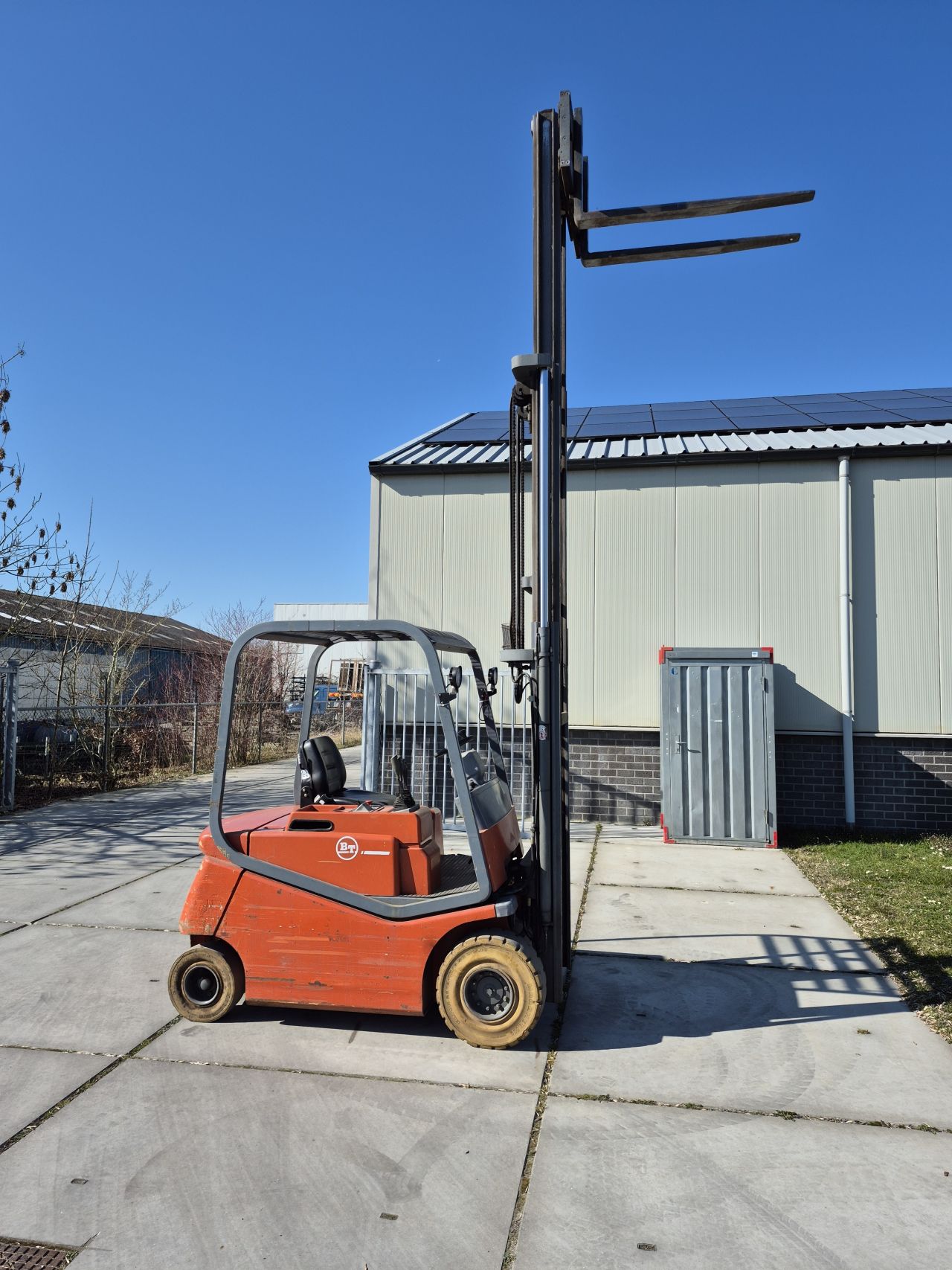 BT CBE 2.5 triplex freelift sideshift 4.350 mm accu bj 2020
