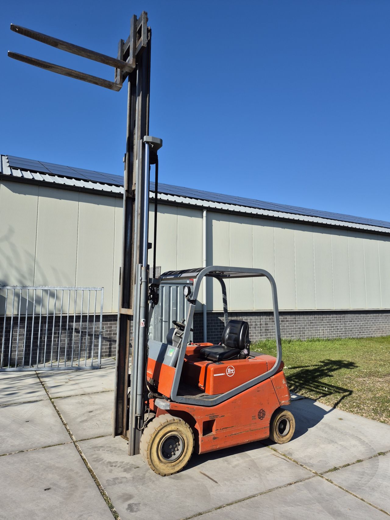 BT CBE 2.5 triplex freelift sideshift 4.350 mm accu bj 2020