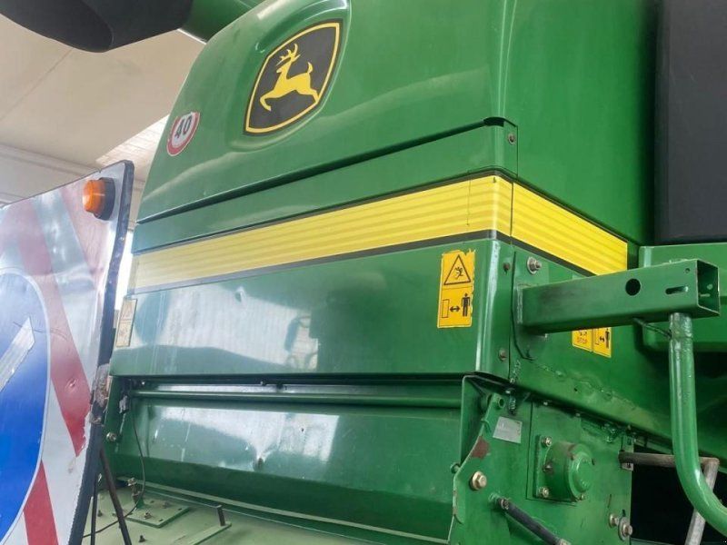 John Deere T560