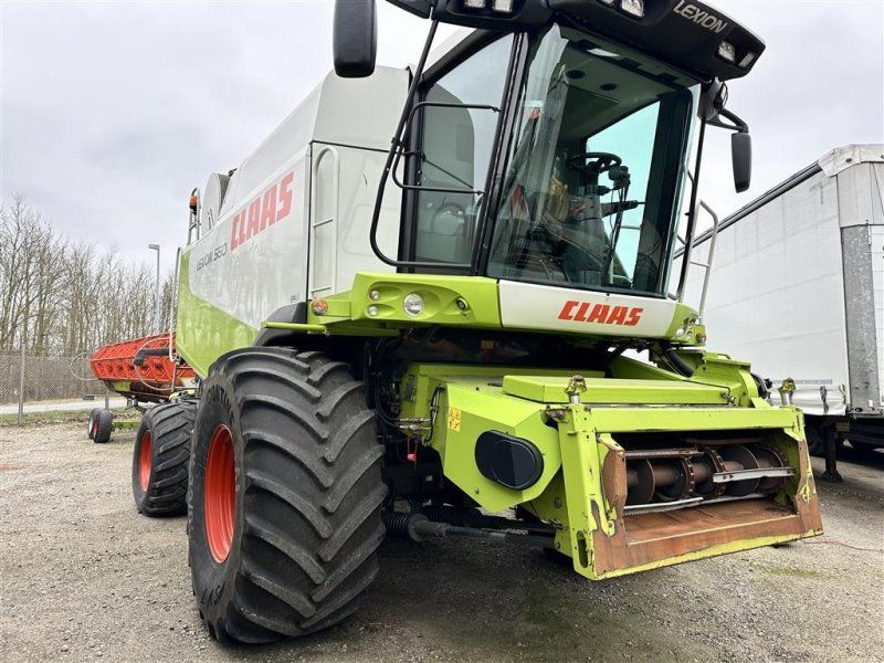 Claas LION 560