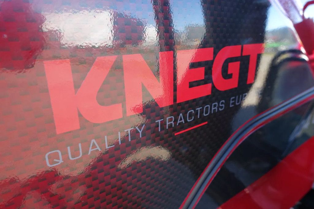 Knegt 404G2 4wd / 0001 Draaiuren / Voorlader