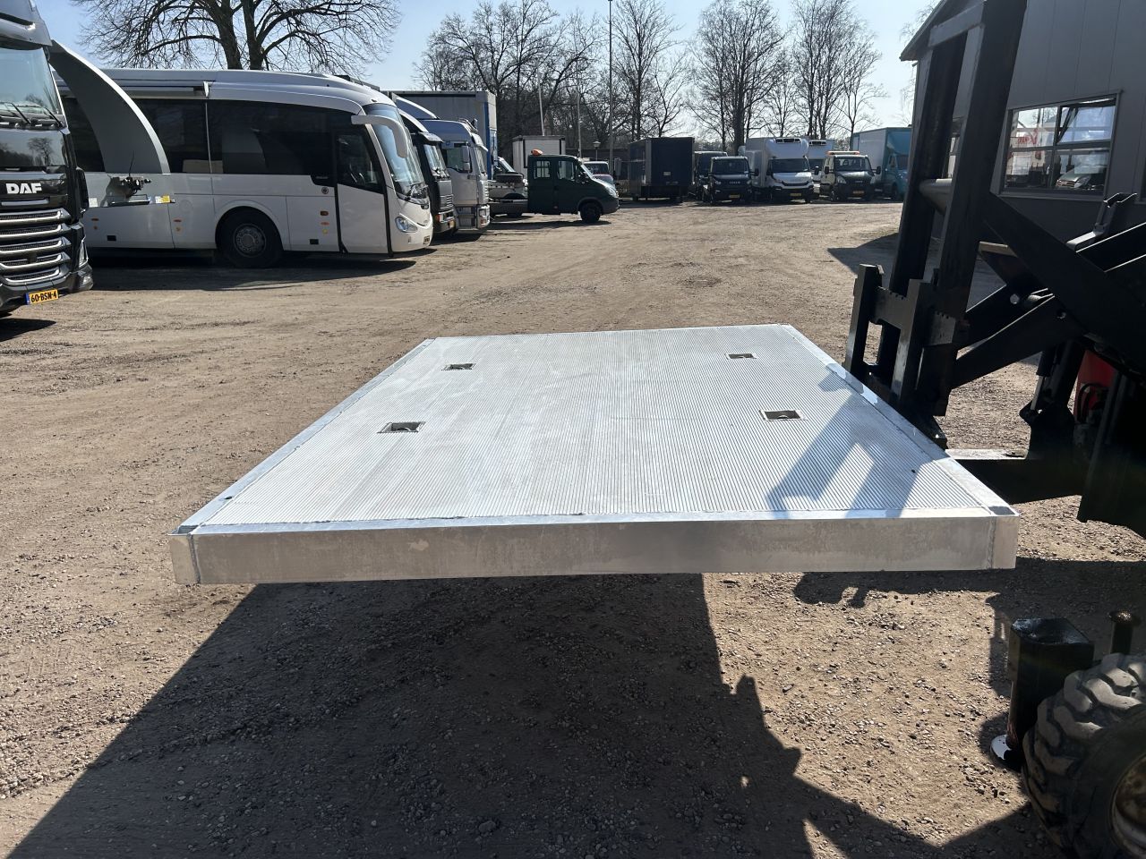 OPZETBAK aluminium voor vrachtwagen