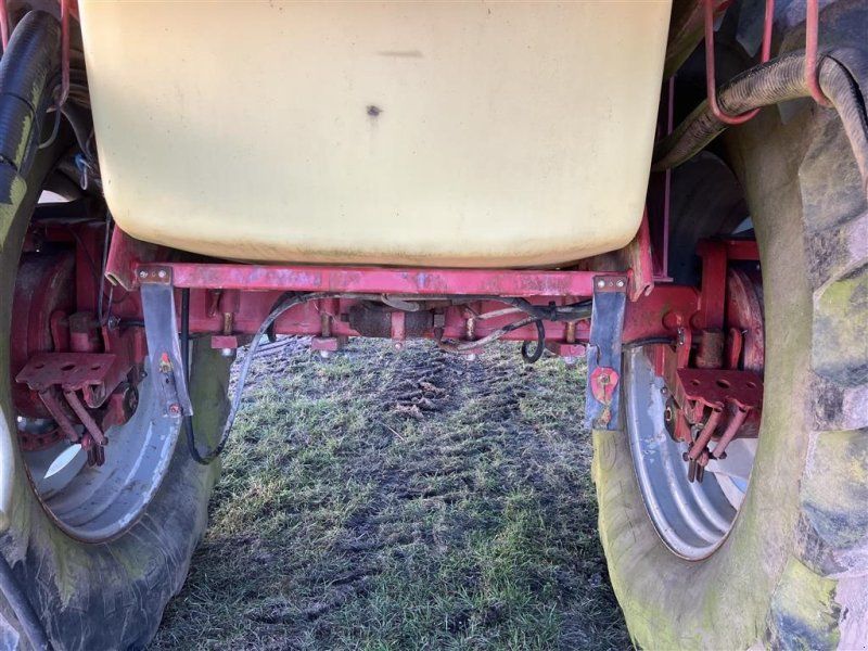 Hardi COMMANDER 4200 TWIN 28 m