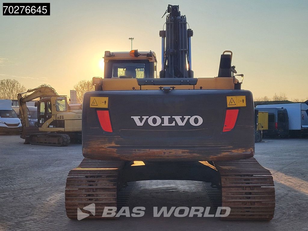 Volvo EC220 D L