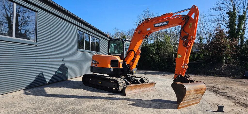 Doosan DX 85r -3