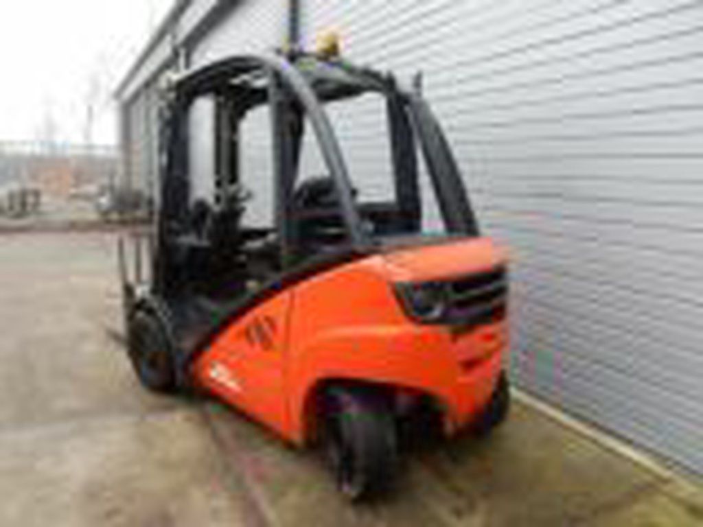 Linde 2 ton diesel.