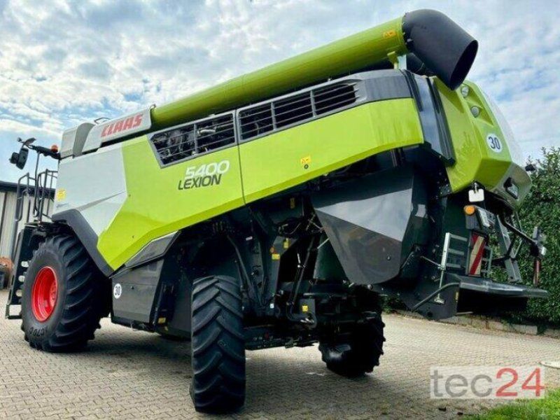 Claas Lexion 5400 mit Schneidwerk