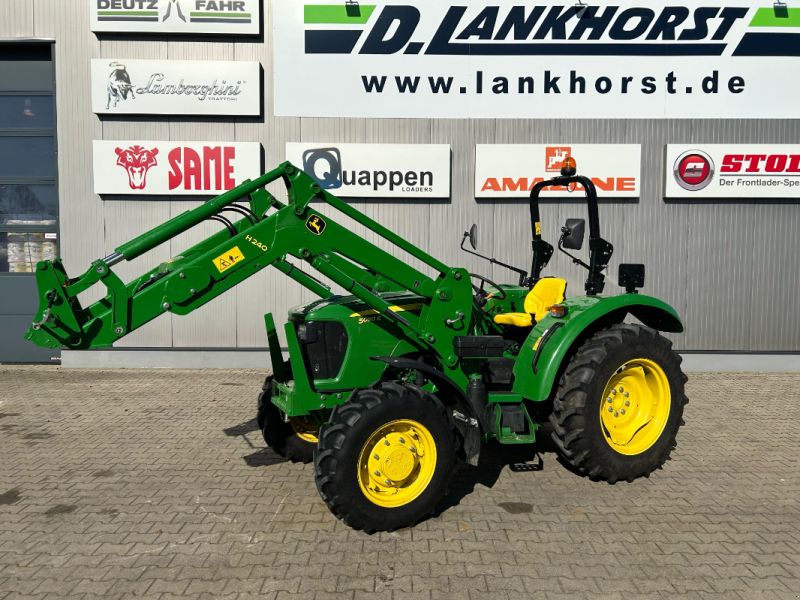 John Deere 5055E