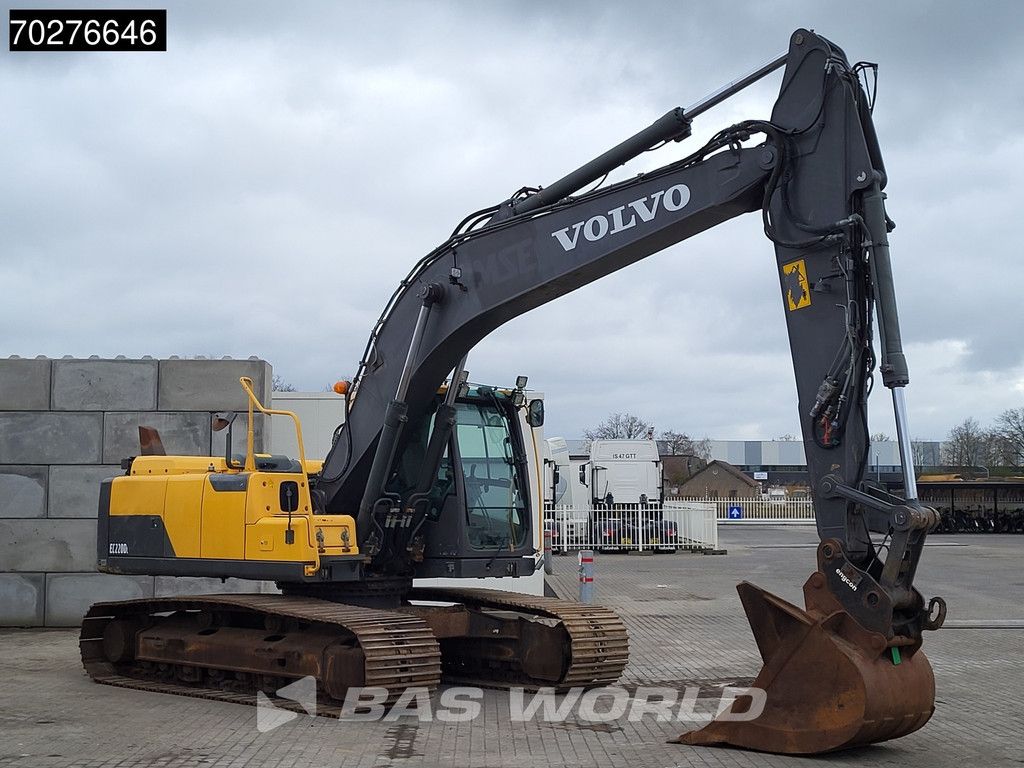 Volvo EC220 D L