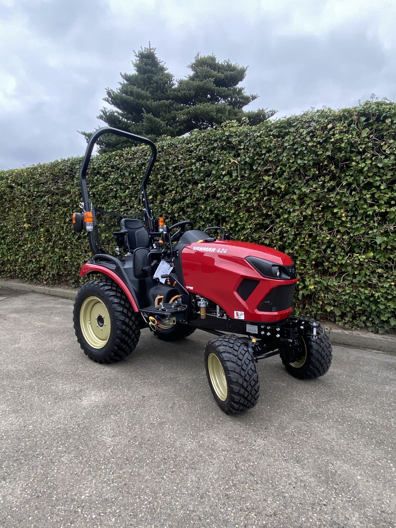 NIEUWE YANMAR SA424