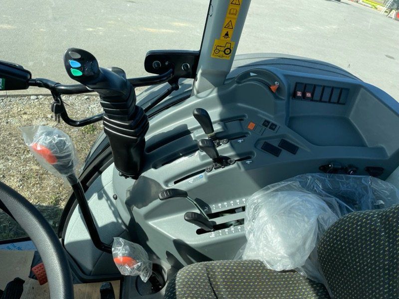 Claas ELIOS 210