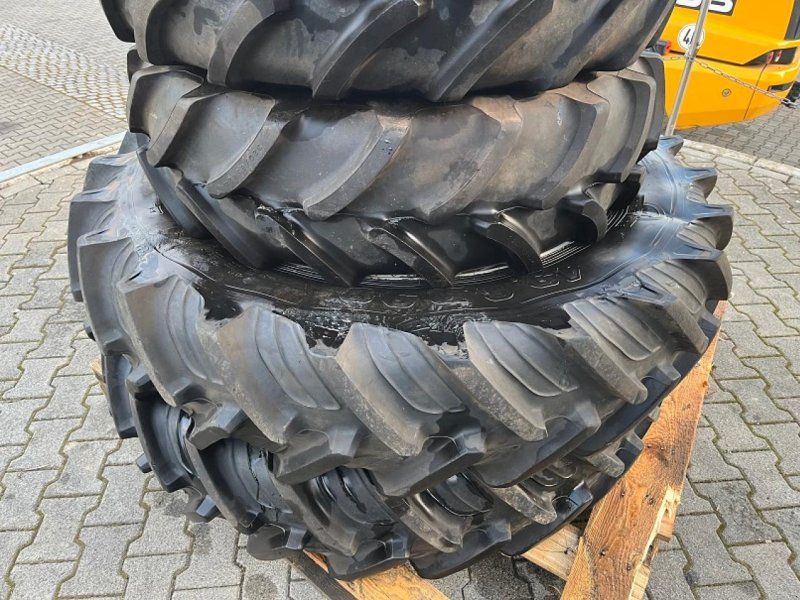Firestone 320/85R24 + 13.6R38 Taurus