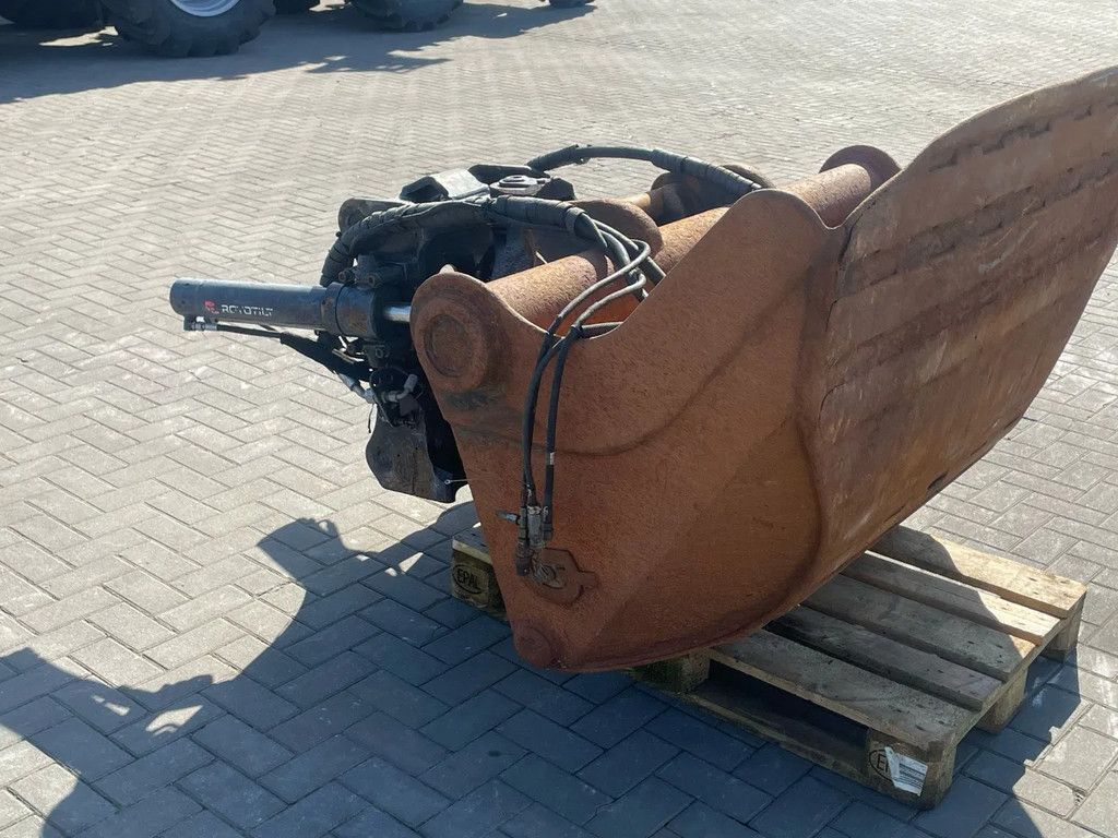Rototilt TRS18 | S70 | BUCKET | ENGCON | TILT ROTATOR