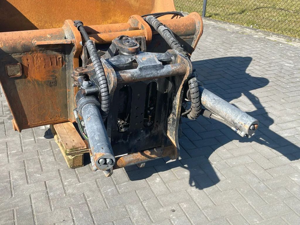 Rototilt TRS18 | S70 | BUCKET | ENGCON | TILT ROTATOR